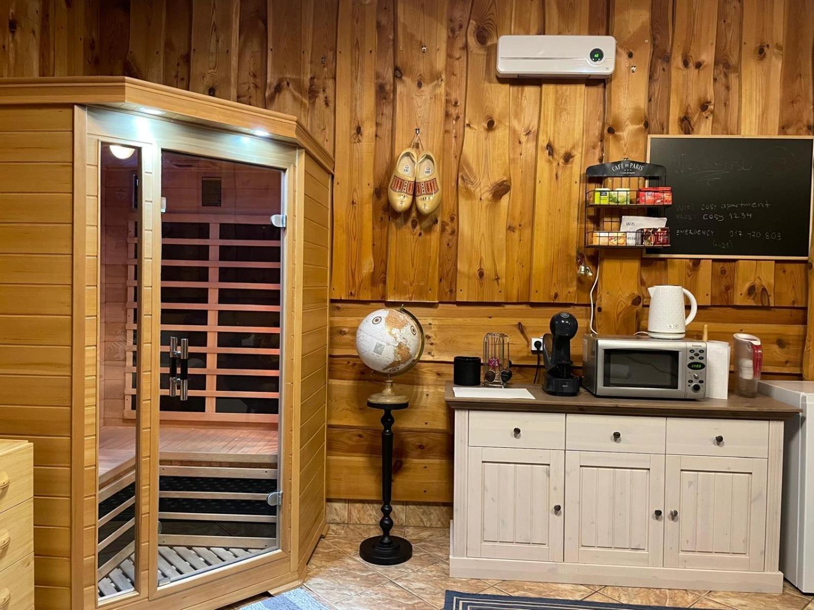 Cosy Apartment In Family Compound Turany Luaran gambar